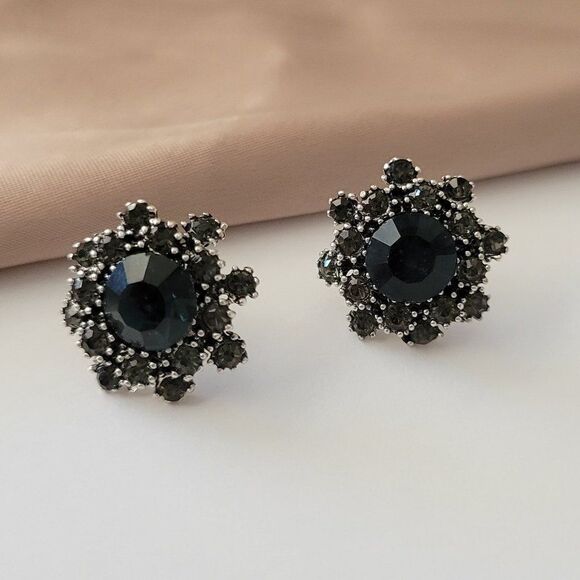 5/$25 Crystal Stud Earrings Blue Crystal Decorated Stud Earrings - Picture 6 of 8